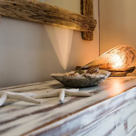 Bay Sea Houses. Апартаменты Авлемонас